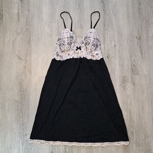 Victoria’s Secret Iconic Y2K Black/Pink Baby Doll Night Dress Size Small New!